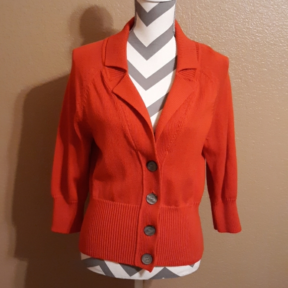 Kenneth Cole....(Sweater - Picture 1 of 5
